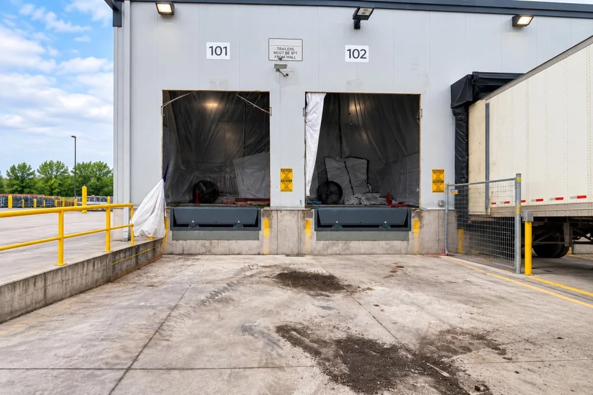 Inbound trailer at a dock door